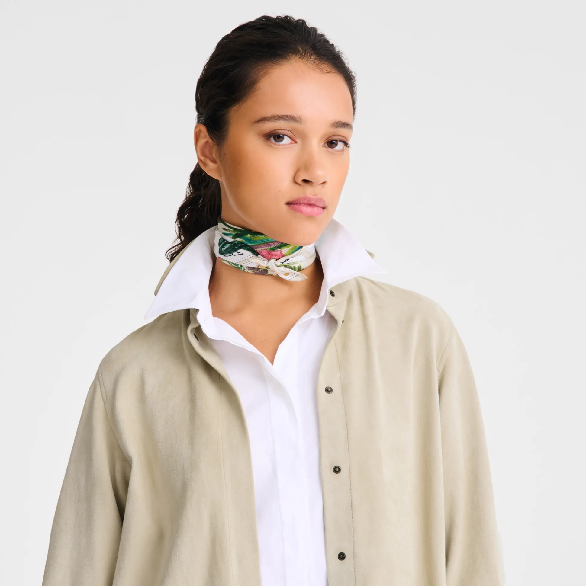 Shop Longchamp Foulard di seta 50 Rosa e verde OTHER - Carta