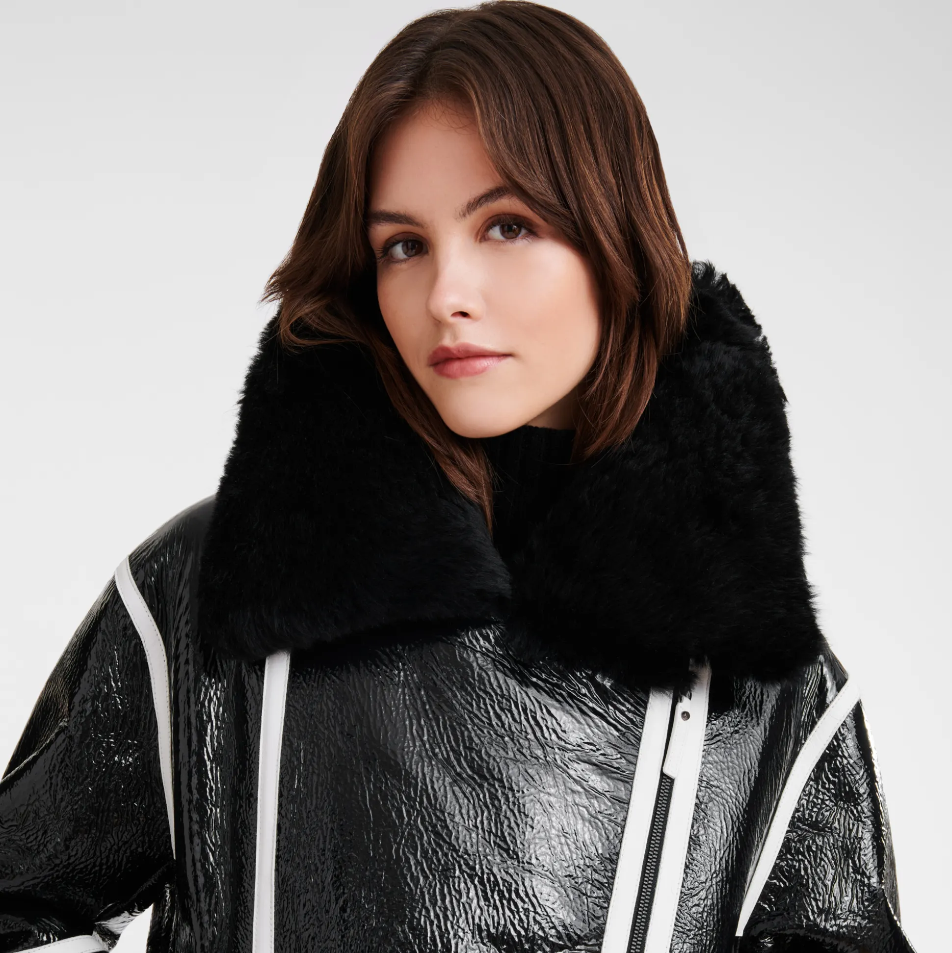 giubbotto_in_pelle_lucida_3.webp Hot Longchamp Giubbotto in pelle lucida Nero