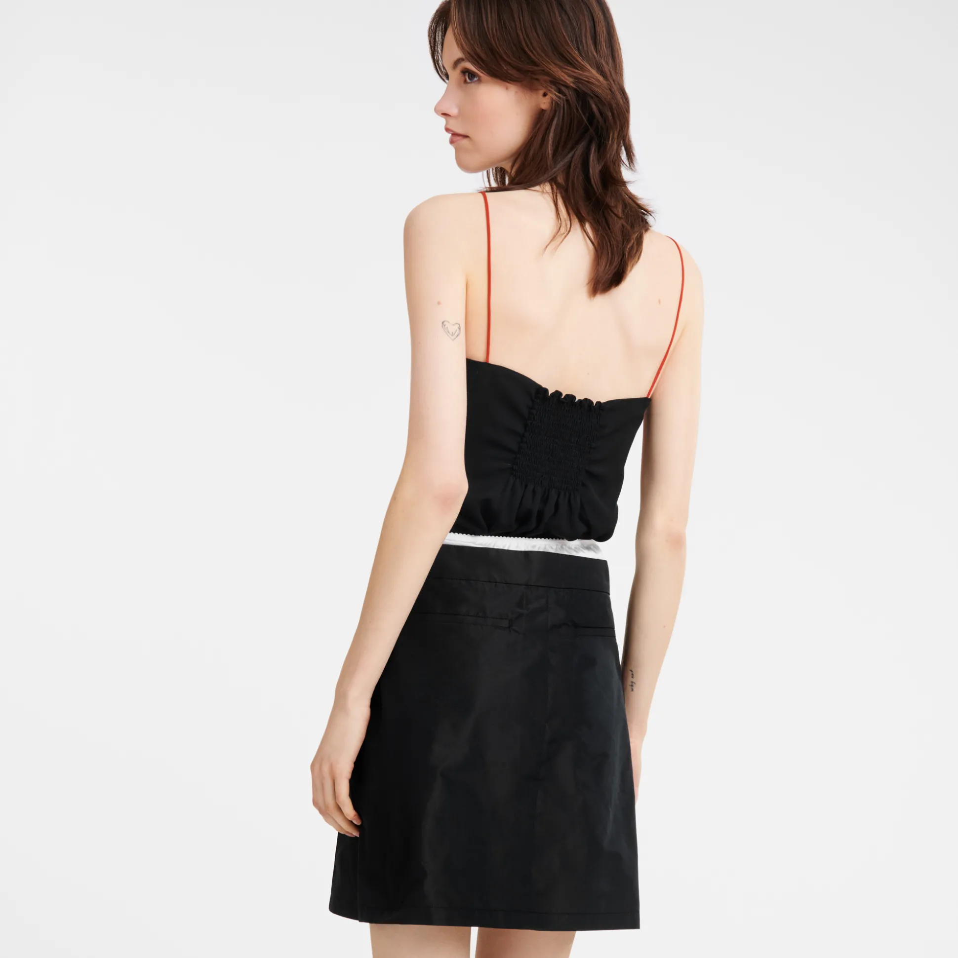 gonna_corta_con_cintura_con_applicazione_2.webp Best Longchamp Gonna corta con cintura con applicazione Nero