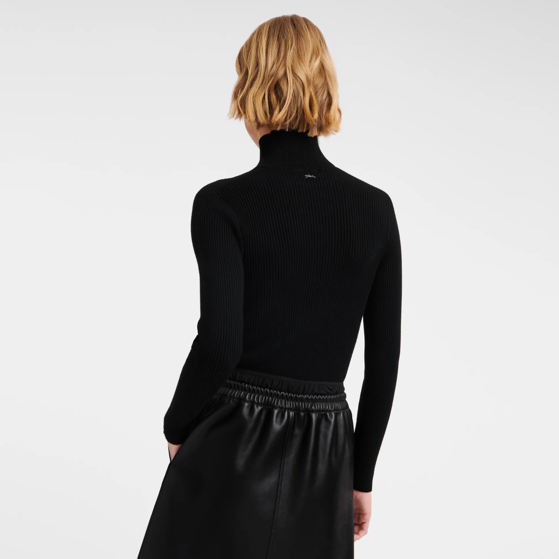 maglia_aderente_con_collo_alto_2.webp New Longchamp Maglia aderente con collo alto Nero