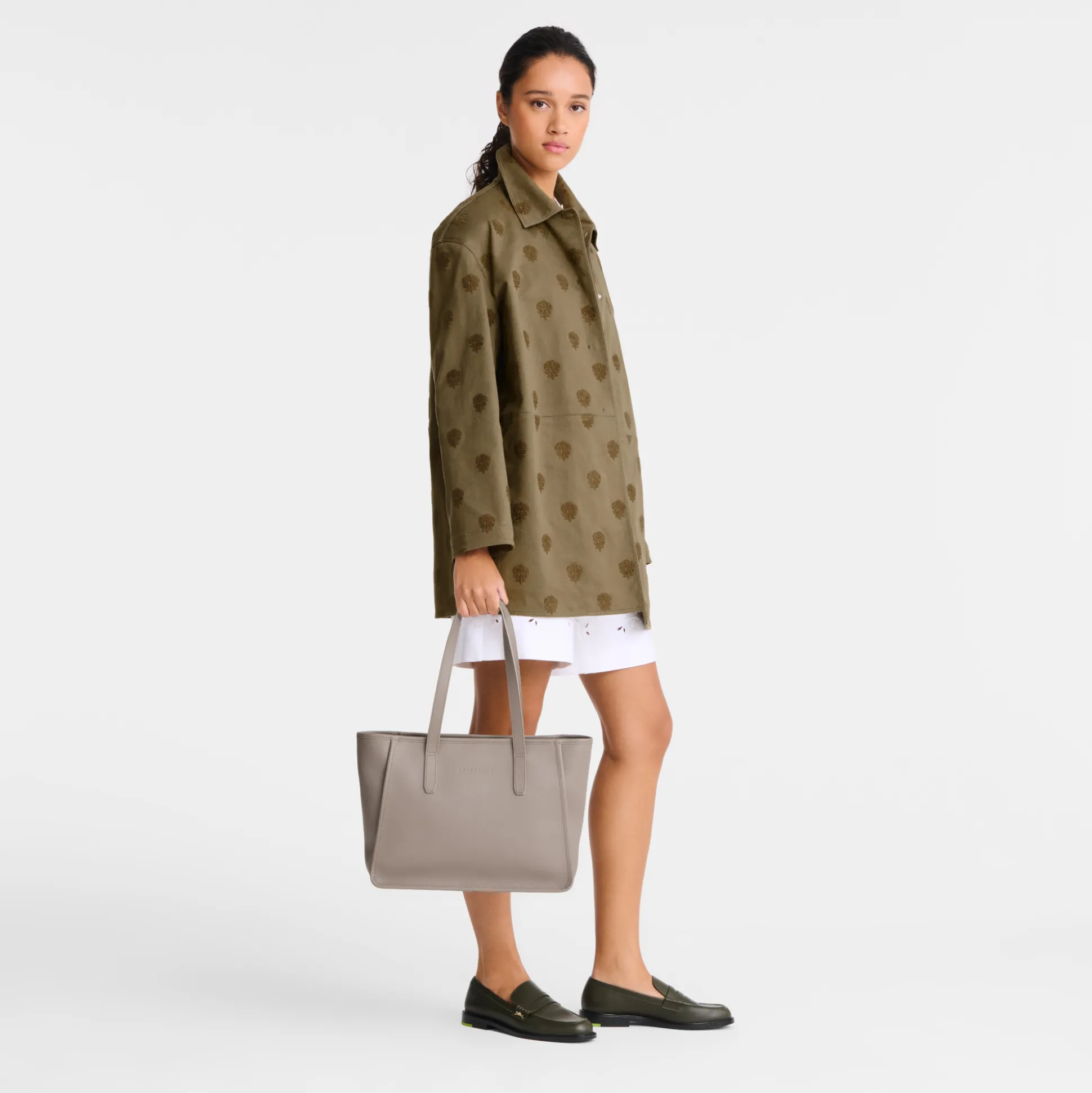 Shop Longchamp Shopping bag L Tortora