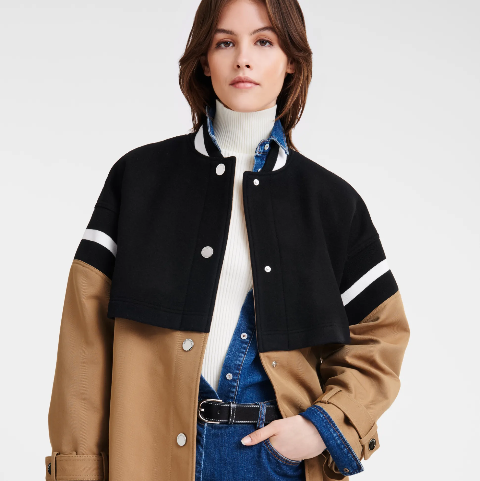 trench_con_motivo_teddy_3-1.webp Outlet Longchamp Trench con motivo Teddy Beige